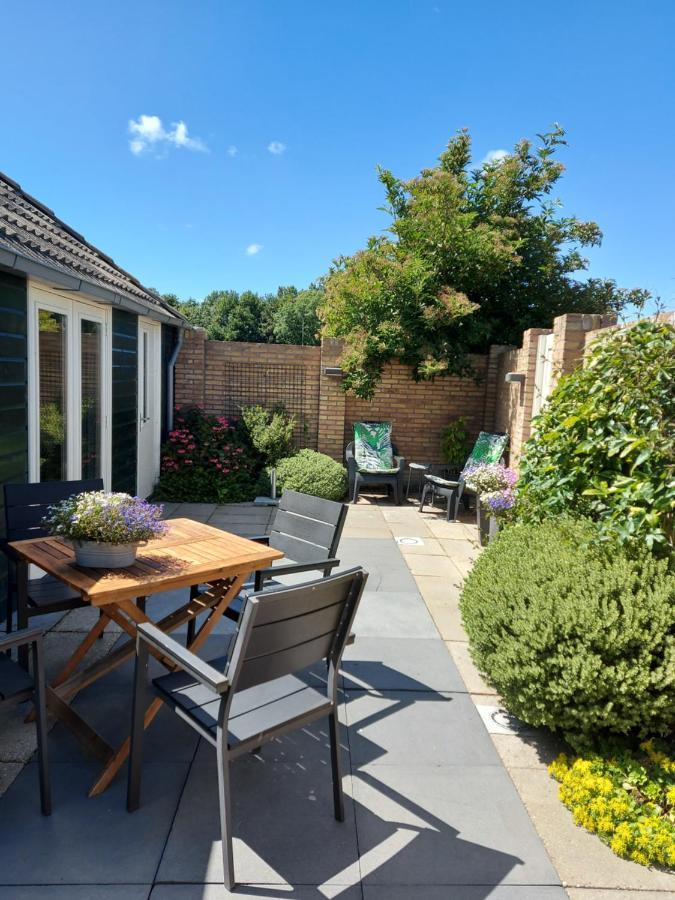 Holiday Home Canal View Alkmaar Exterior photo